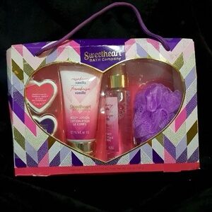 Vanilla Body Care Set - Pink and Purple